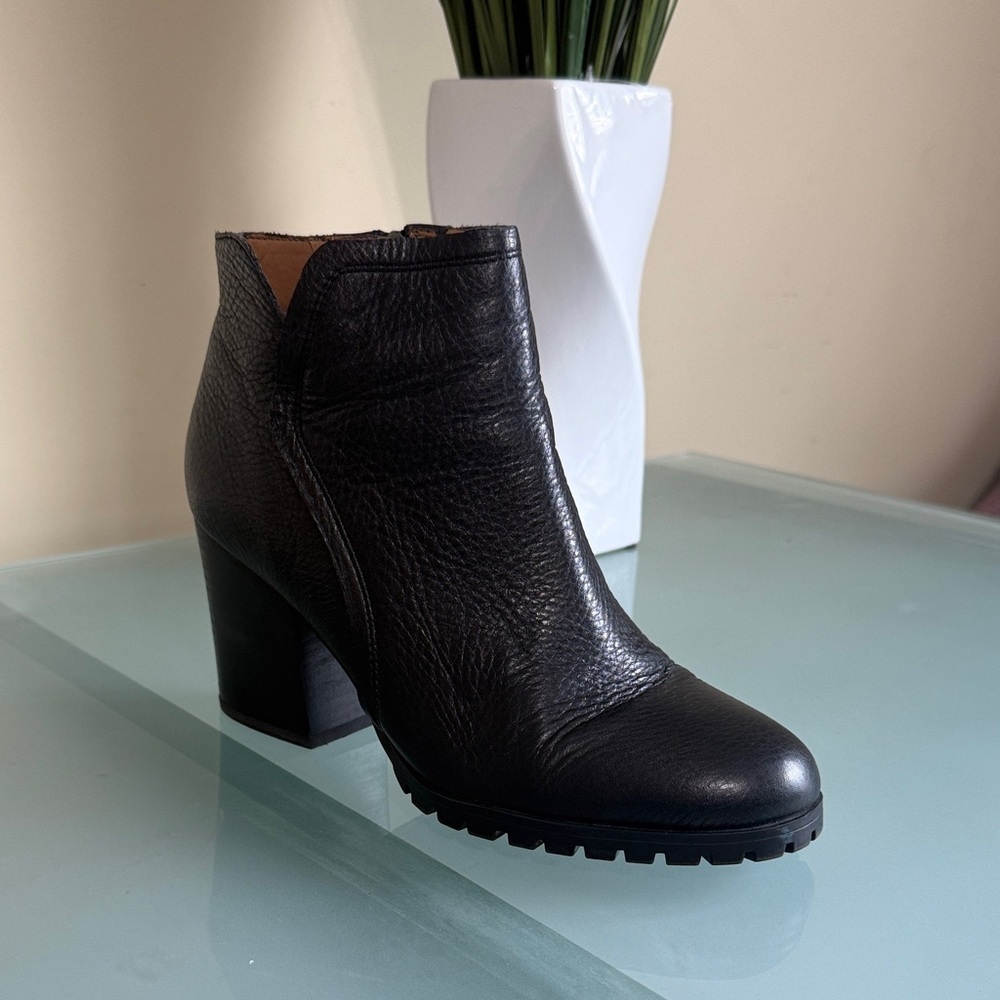 Franco Sarto Black Leather Moto Ankle Boots with Lug Sole Size 8.5 - Picture 1 of 8